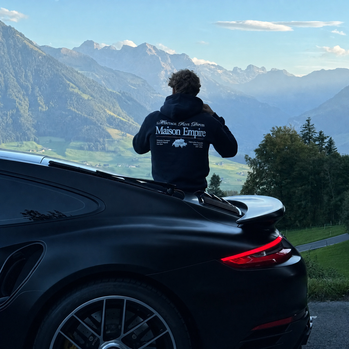 Le Classique Hoodie